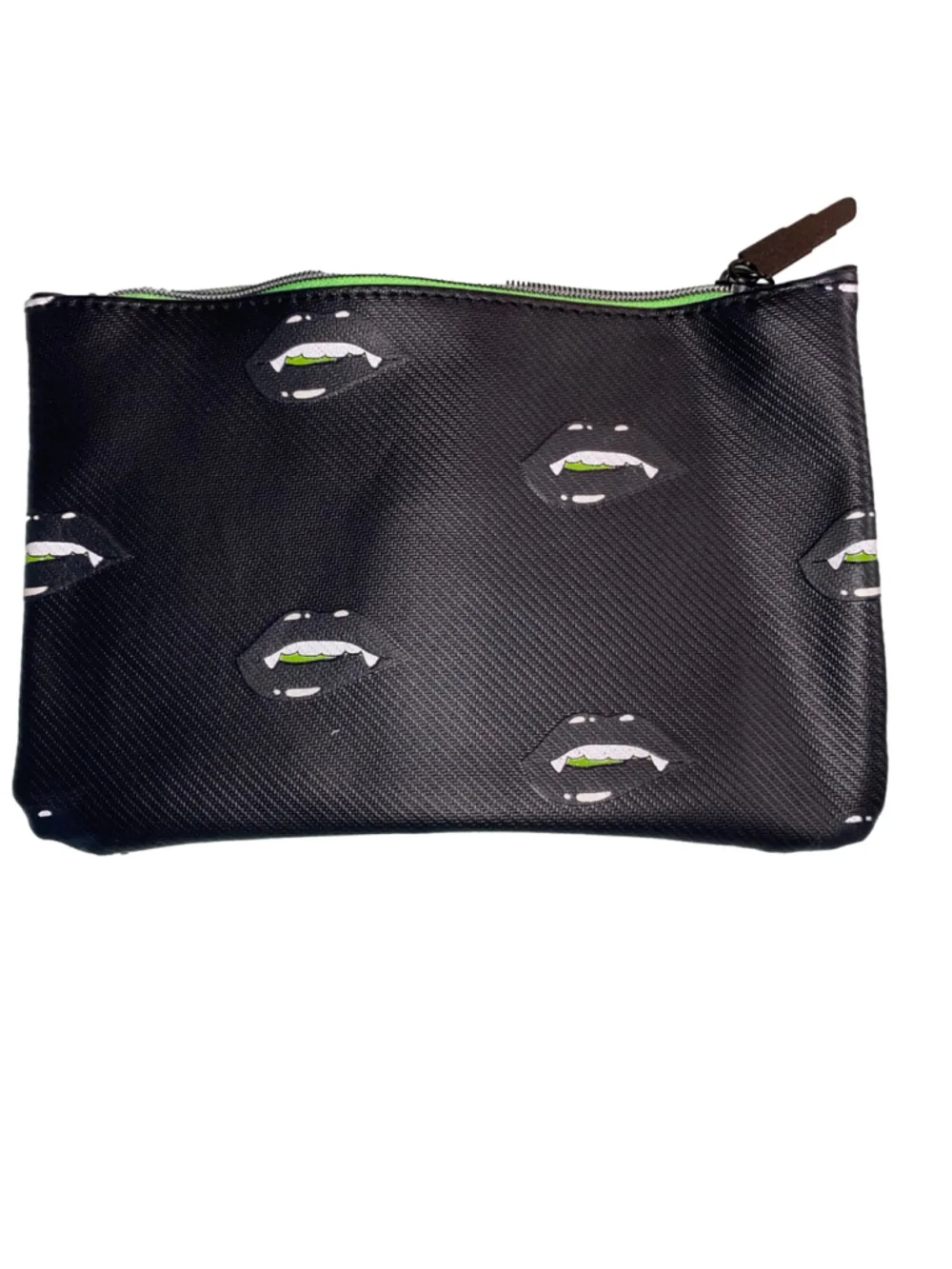 Women's Ipsy Pretty Wicked Cosmetic Bag One Size Black Green Vampire Lips Print